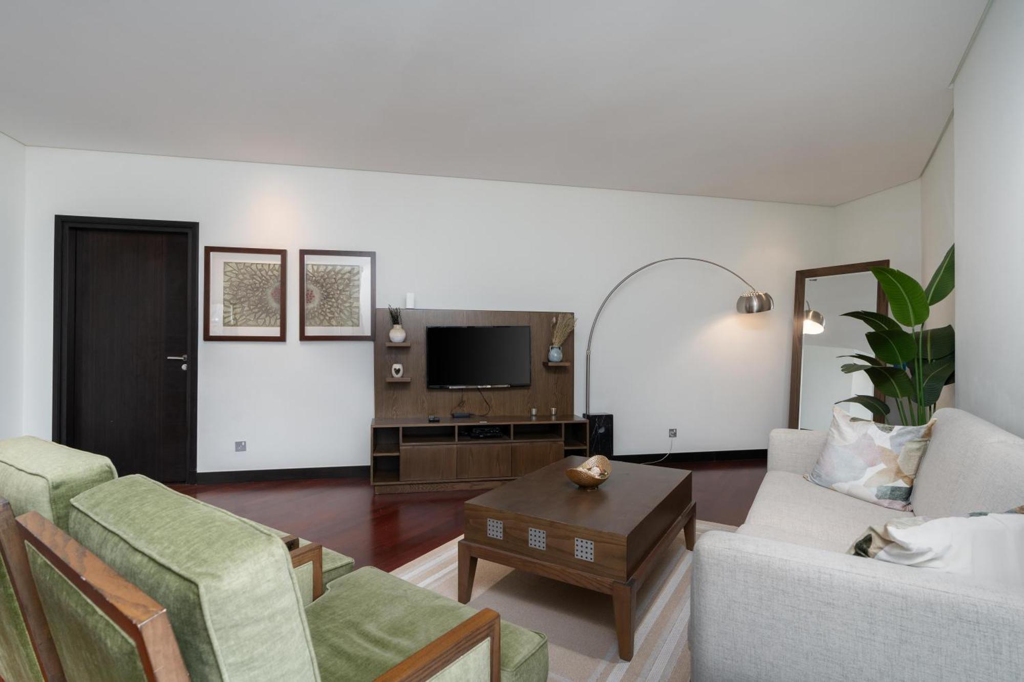 Burj & Ocean View King 2 Bedroom In Anantara Apartment